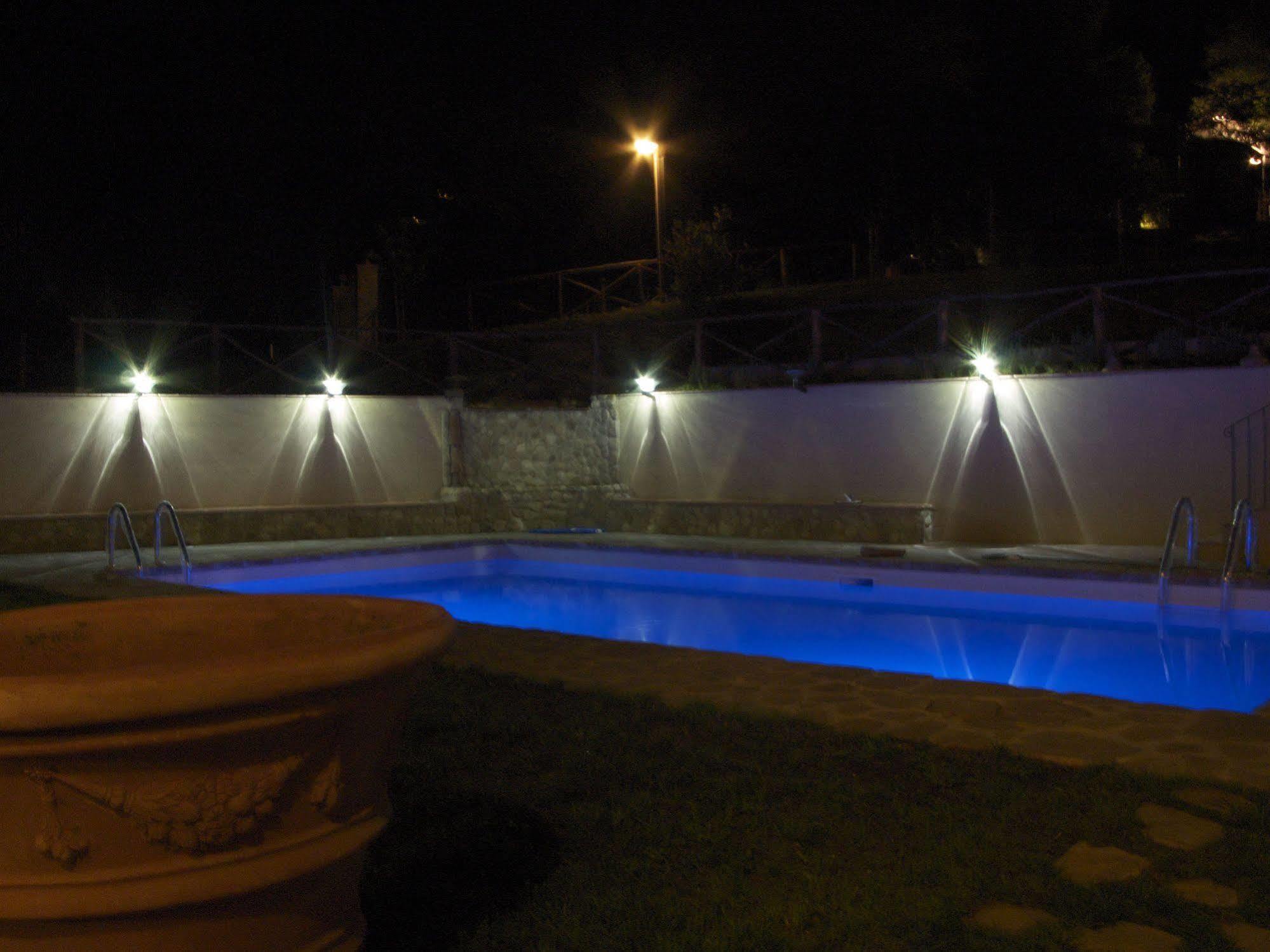 Hotel Di Sor Paolo Сан-Кашіано-ін-Валь-ді-Пеза Екстер'єр фото