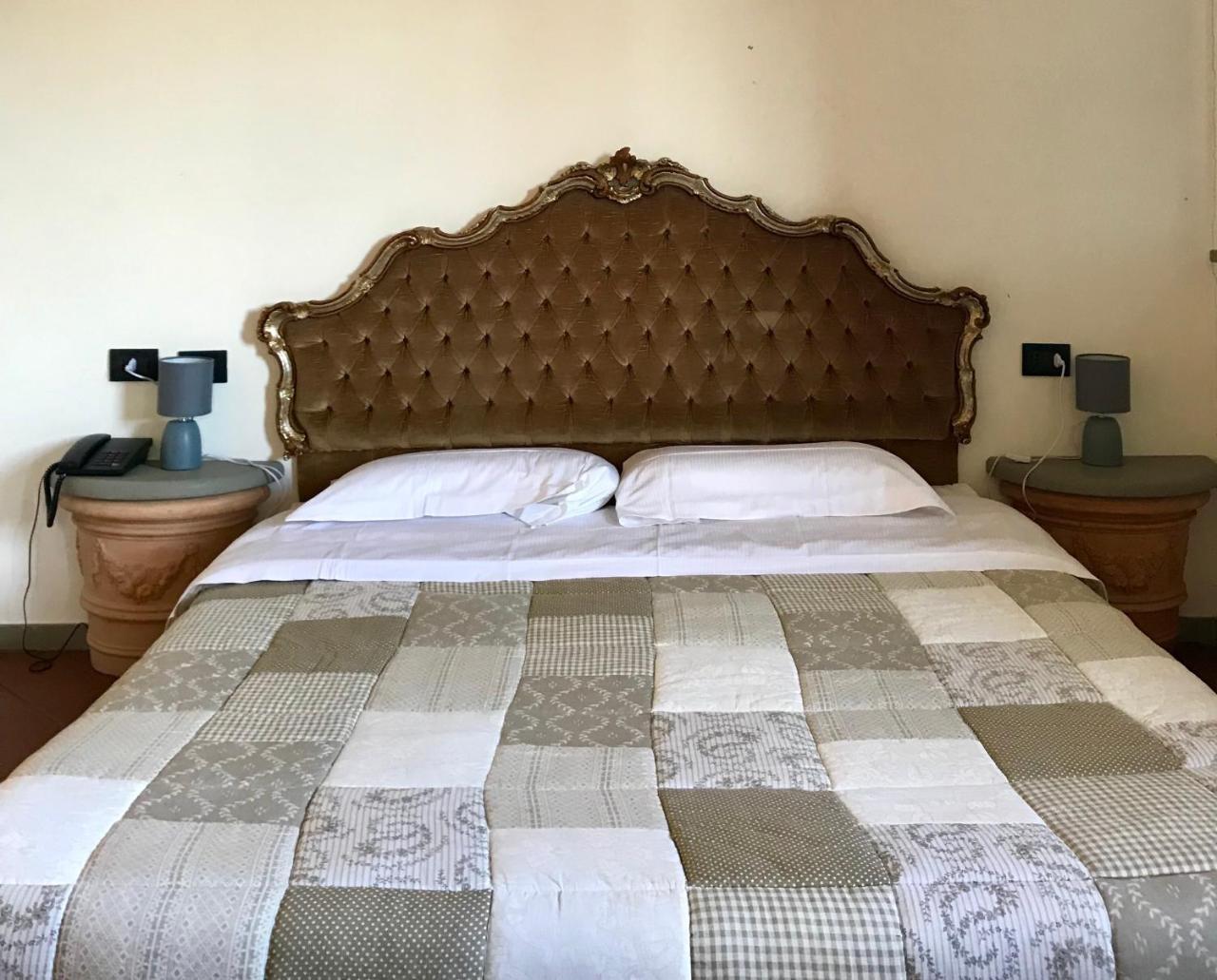 Hotel Di Sor Paolo Сан-Кашіано-ін-Валь-ді-Пеза Екстер'єр фото